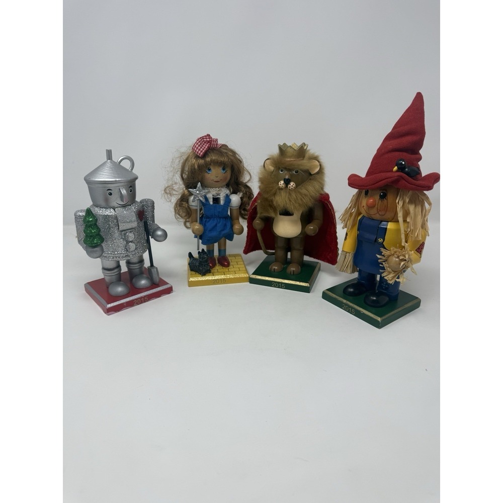 Complete Set Of 4 Wizard Of Oz Nutcrackers READ